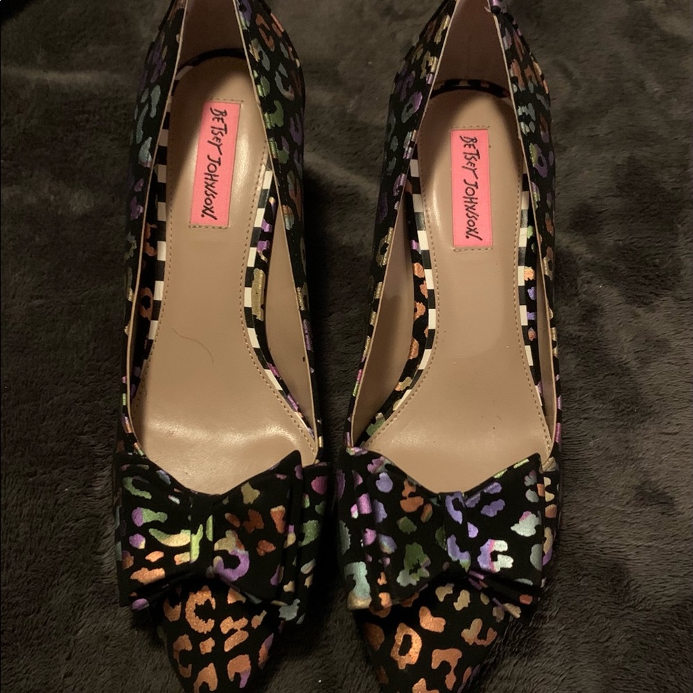 Vintage Betsy Johnson Mutli- Leopard Kitten Heels